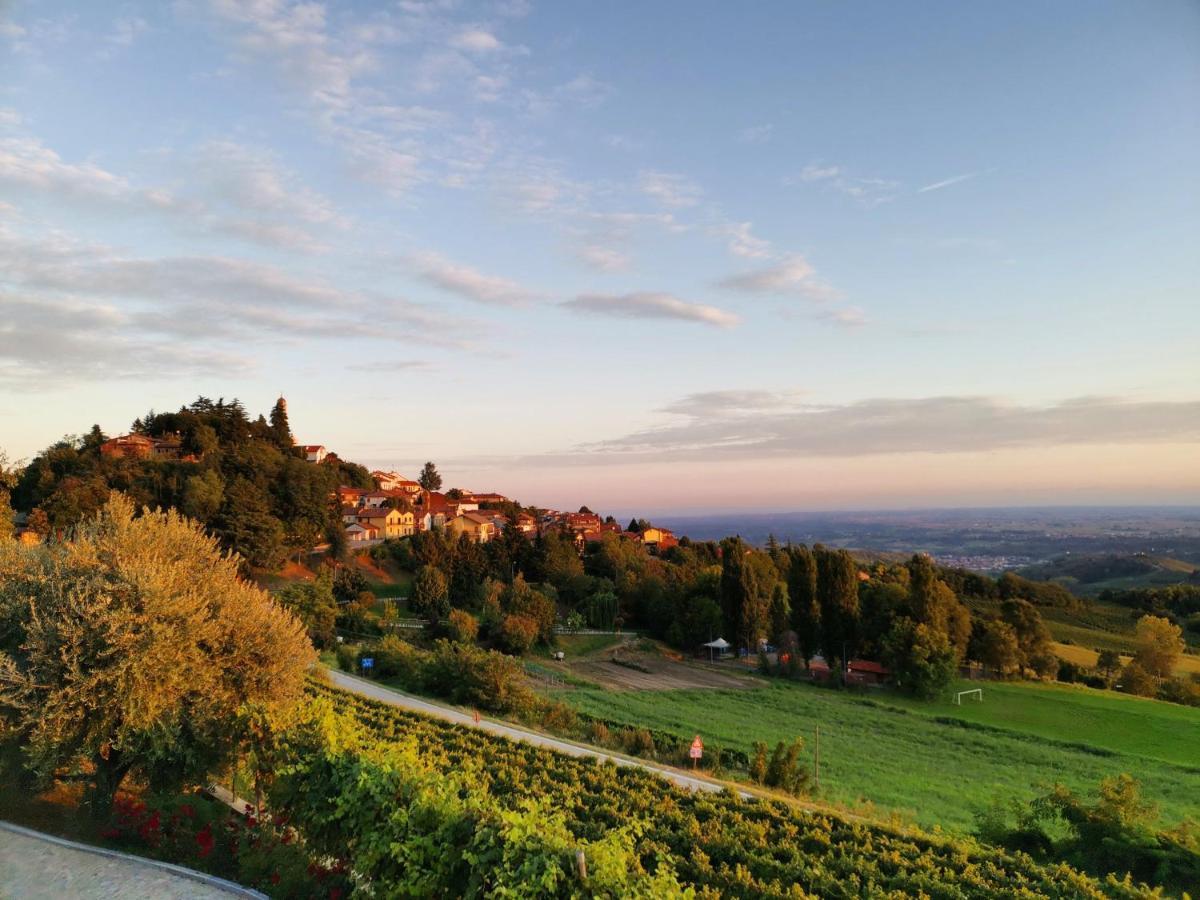 Alle tre Colline Albugnano Esterno foto